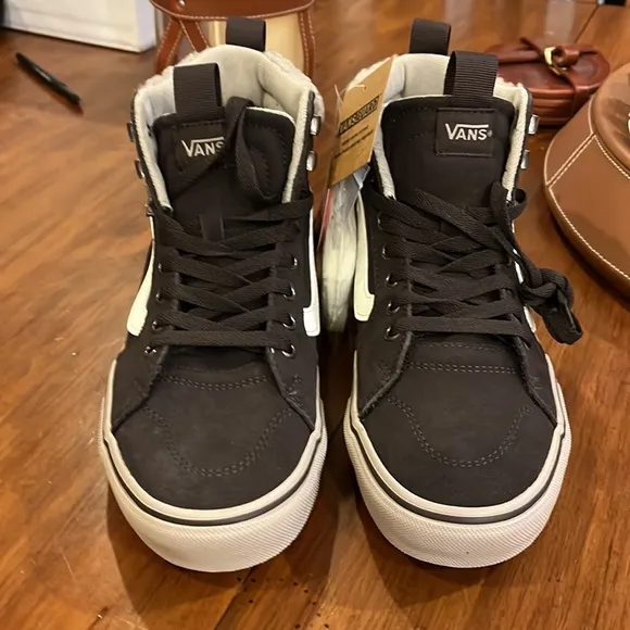 Vans Filmore Hi faux fur water resistant shoes sneakers new brown women’s size 8