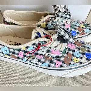 Vans low tops Sandy Liang sneakers floral &amp; gingham black white with mini purse