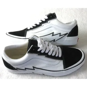 Vans Men's Old Skool Bolt 2 Tone Black True White Canvas Suede Shoes Sizes NIB