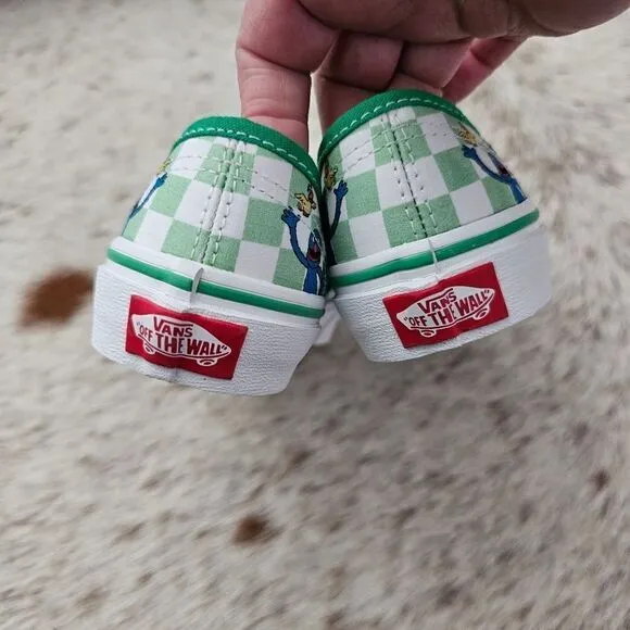 Vans Sesame Street Elmo Big Bird Boys Sneakers Shoes in Green Size 1 NEW