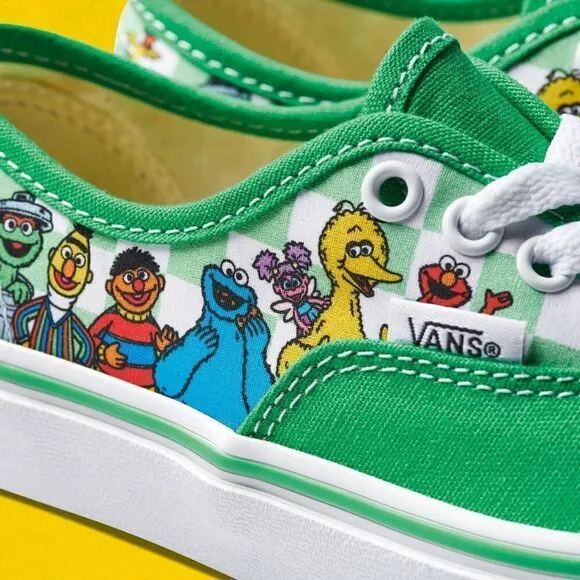 Vans Sesame Street Elmo Big Bird Boys Sneakers Shoes in Green Size 1 NEW