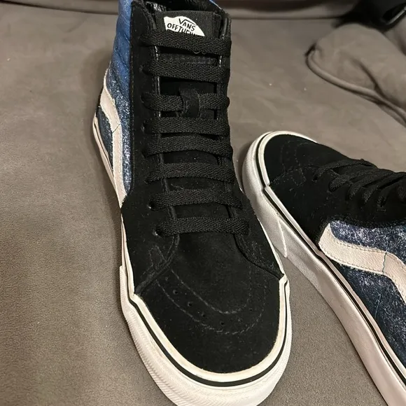 Vans Shark Week x Sk8-Hi Unisex Size M5.5 W7