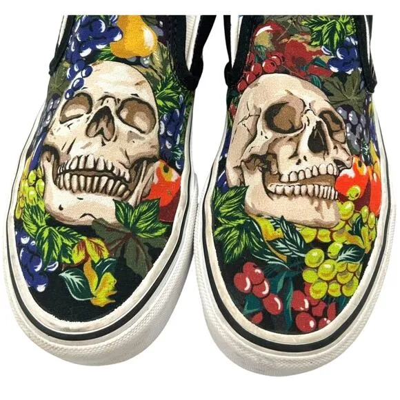VANS Skull &amp; Fruit Classic Canvas Shoes Women's 7 Men's 5.5 Indie Skater Slip-on