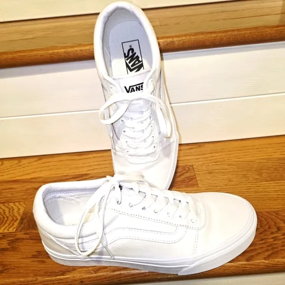 Vans Ward Canvas Shoe Old School Triple White Size 8 NEW #500714
