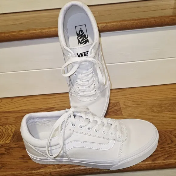 Vans Ward Canvas Shoe Old School Triple White Size 8 NEW #500714