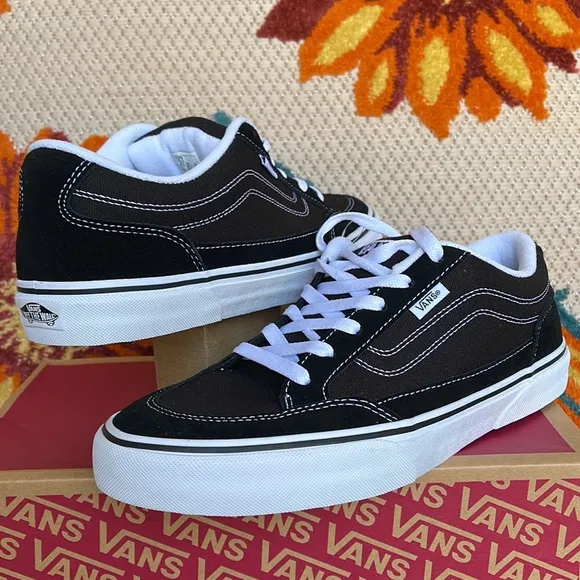 Vans WMNS Bearcat Canvas Black/White sneakers - skateboard  -athletic sneakers