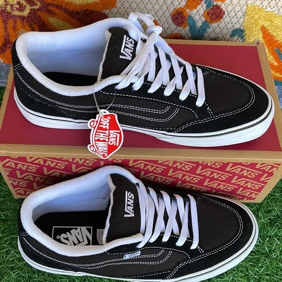 Vans WMNS Bearcat Canvas Black/White sneakers - skateboard  -athletic sneakers