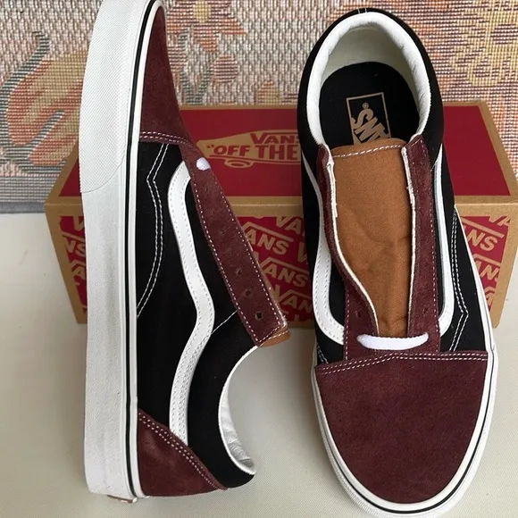 Vans WMNS Old SkoolColor Block Black/BrownVN0007NTYS8Sneakers