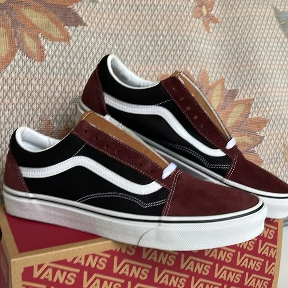Vans WMNS Old SkoolColor Block Black/BrownVN0007NTYS8Sneakers