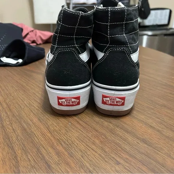 Vans Womens 10 Filmore Hi Tapere Canvas Sneaker Shoes VN0A5JLGBLK Black