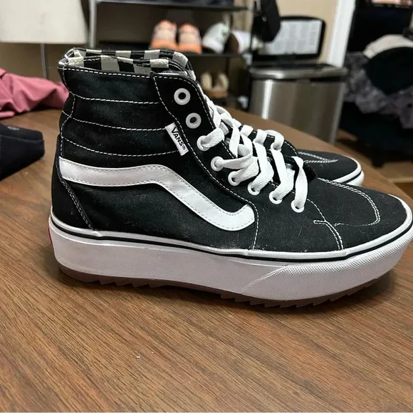 Vans Womens 10 Filmore Hi Tapere Canvas Sneaker Shoes VN0A5JLGBLK Black