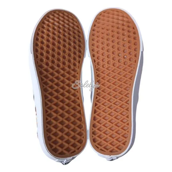 VANS x Disney Alice in Wonderland 2015 Young at Heart Slip On Sneaker Womens 9
