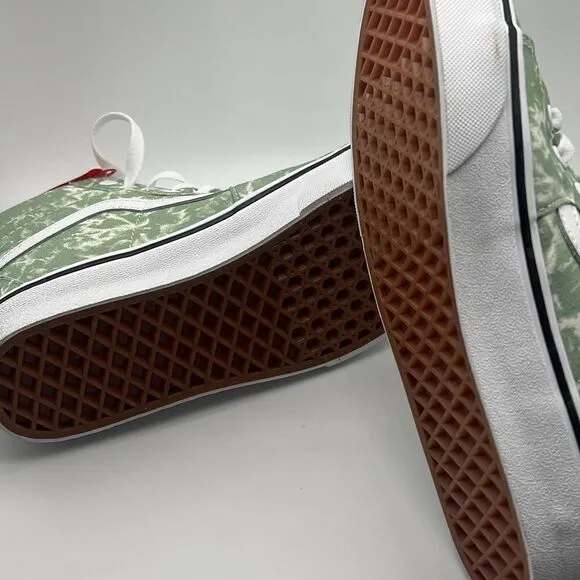 Vans Sk8-Hi Shoes-NWT- Men 6 / women 7.5