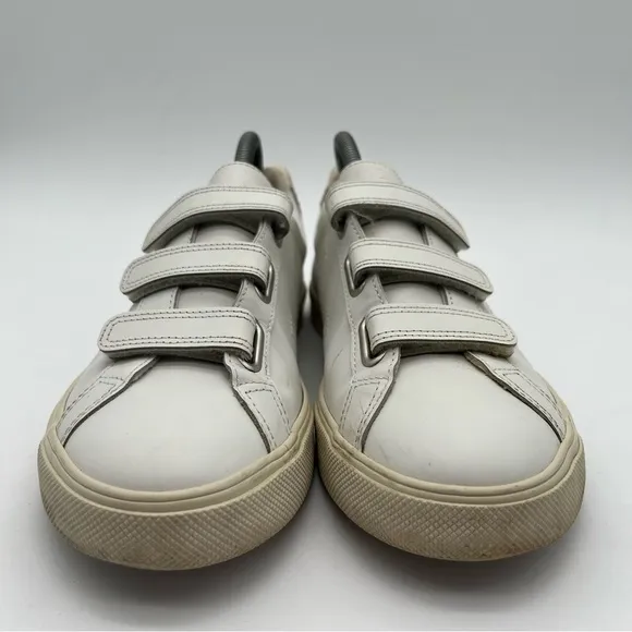 VEJA Recife White Leather Sneakers Women’s Size 9 Shoes