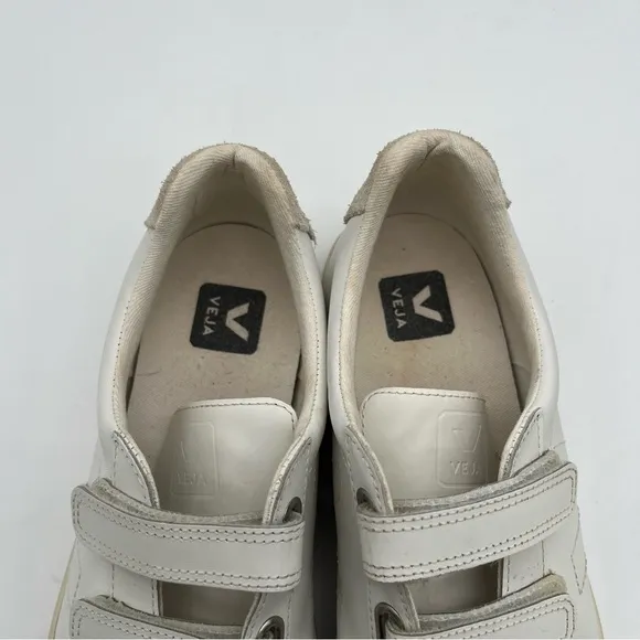 VEJA Recife White Leather Sneakers Women’s Size 9 Shoes