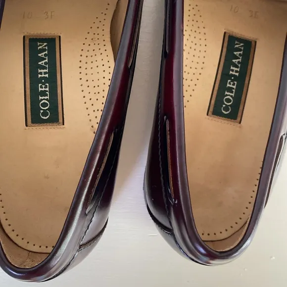 VINTAGE Cole Haan Leather Loafers