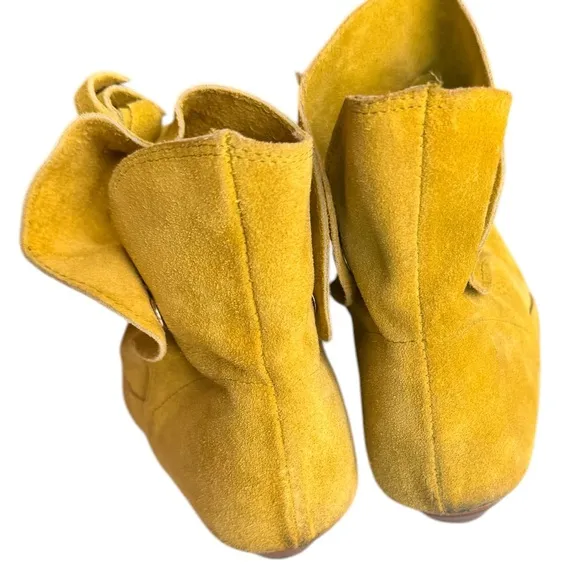 Vintage Fluevog-INSPIRED Lime Green Tie Detail Suede Ankle Boots -Size 36 | GUC