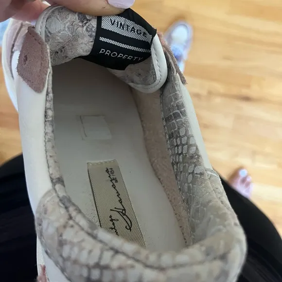 Vintage Havana Clarke Blush Multi Sneakers Size 10
