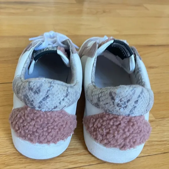 Vintage Havana Clarke Blush Multi Sneakers Size 10
