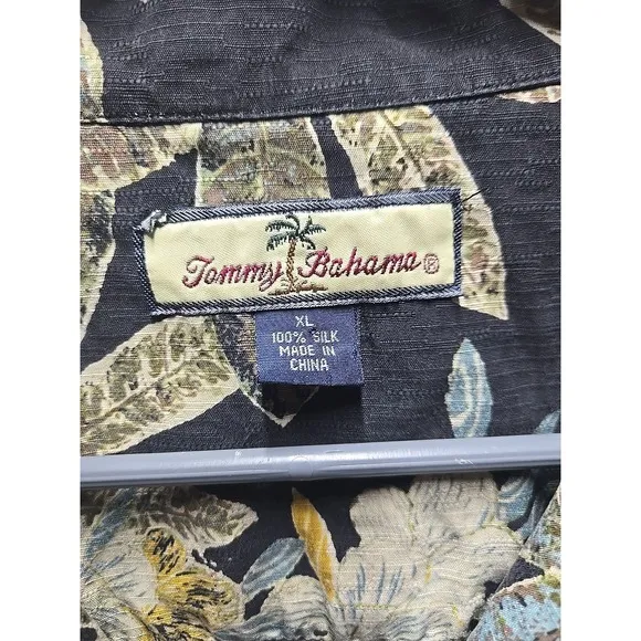Vintage Men's Tommy Bahama Batik La Chique Black XL Relaxed 100% SILK