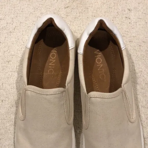 Vionic Mott Brody White Mule Slip On Sneaker Size 9