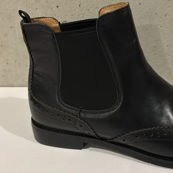 Wing Tip Women's Leather Brogue Ankle Boots Chelsea Shoes Pointed Toe Pull