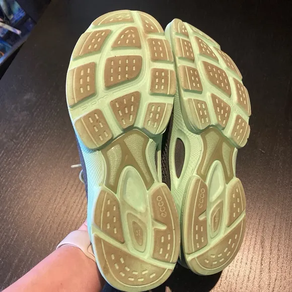 Women's Ecco Biom Running Shoes Gray Green Size 37 EU