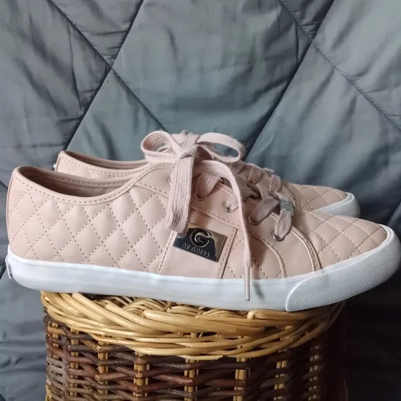 Women's G By Guess Quilted Dusty Rose Faux Leather Lace Up Sneakers Pink &amp; White