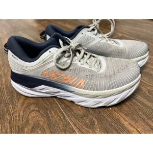 WOMENS HOKA ONE ONE BONDI 7 LIGHT GRAY RUNNING ACTIVE SHOES SIZE 9.5 MEDIUM