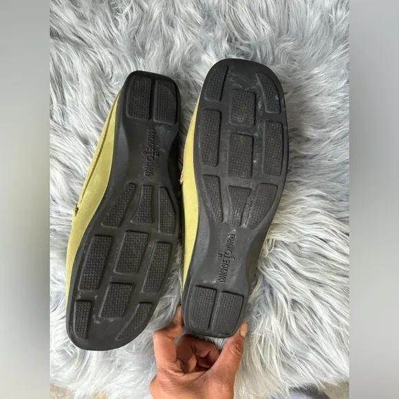 Women's MINNETONKA  Leather Shoes Size 8.5
