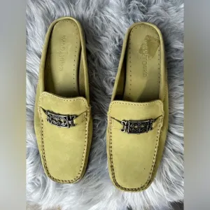Women's MINNETONKA  Leather Shoes Size 8.5