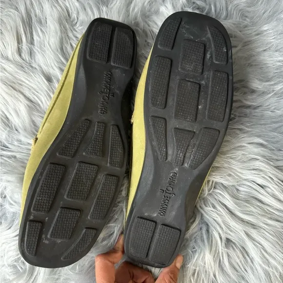 Women's MINNETONKA  Leather Shoes Size 8.5