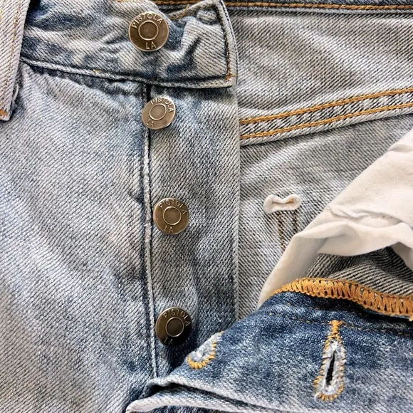 Women’s PISTOLA distressed, high rise, crop Charlie jeans. Size, 26