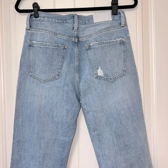 Women’s PISTOLA distressed, high rise, crop Charlie jeans. Size, 26