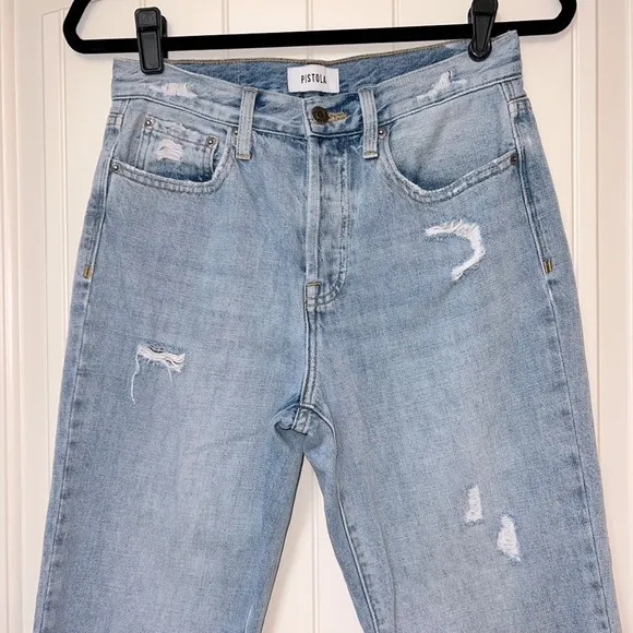 Women’s PISTOLA distressed, high rise, crop Charlie jeans. Size, 26