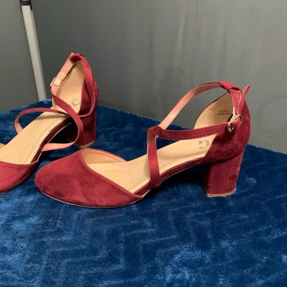 Women's Unbranded Heels, Size 10, Burgundy faux suede