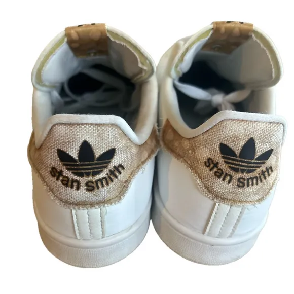 WOMEN'S White Adidas Superstars Stan Smith x Disney Bambi 7.5 Keychain like new