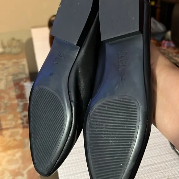 Zara Women Soft leather loafers with micro-studs